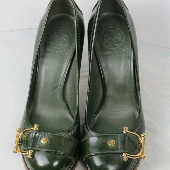 Heels - Picture 2 of 8